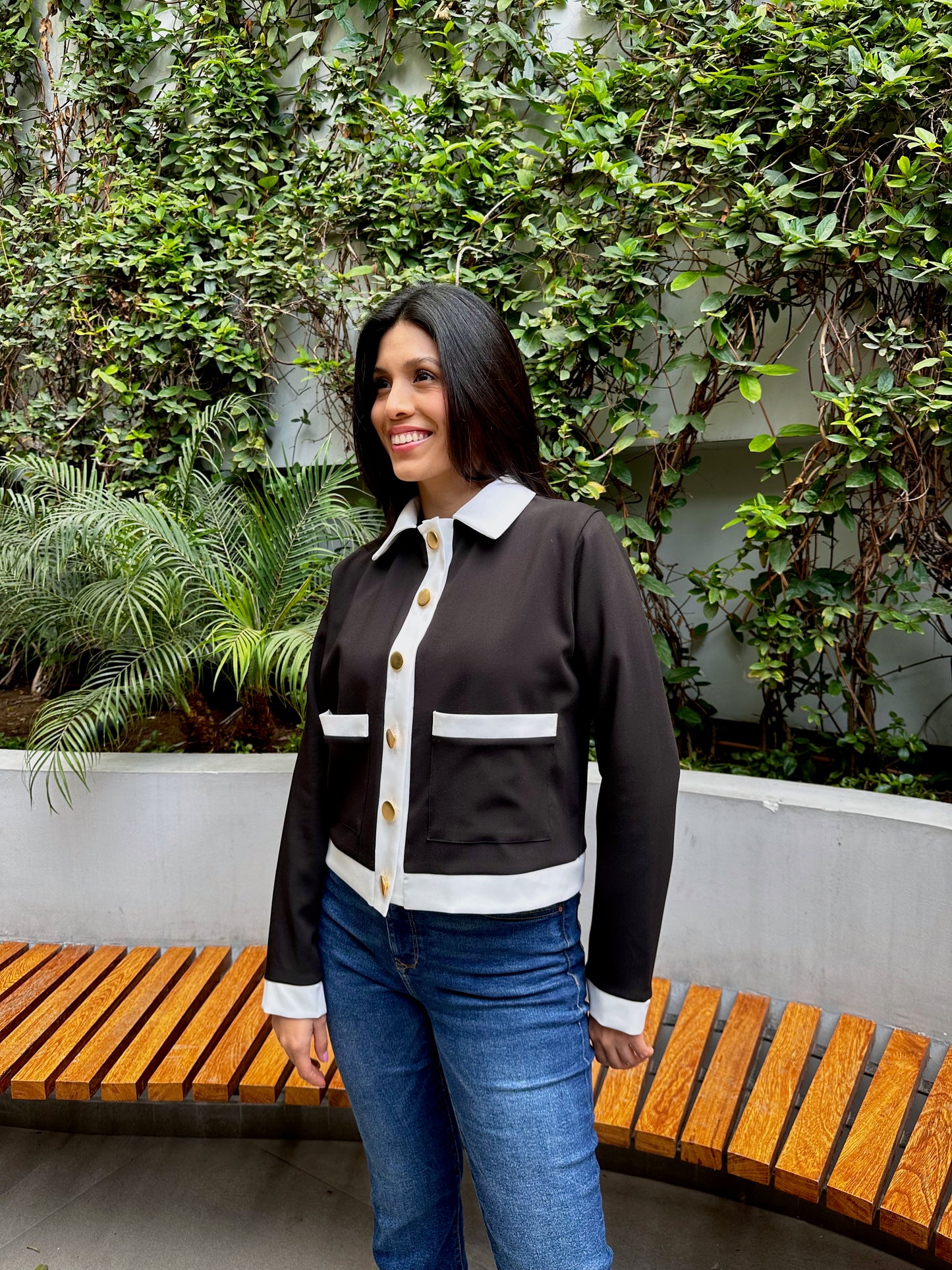 Casaca Incondicional - Negro con perla